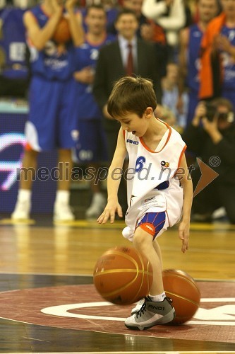 Dragan Pecev, šestletni čudežni deček iz Makedonije