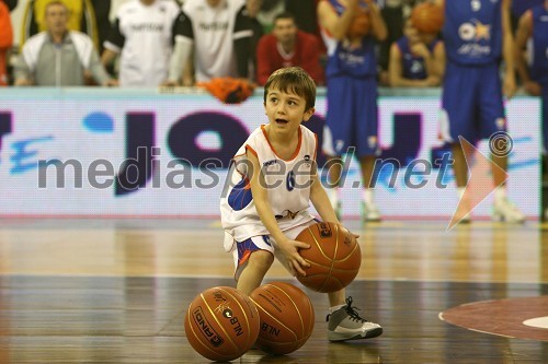 Dragan Pecev, šestletni čudežni deček iz Makedonije