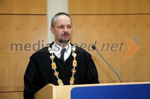 Prof. dr. Borut Žalik, dekan Fakultete za elektrotehniko, računalništvo in informatiko Univerze v Mariboru