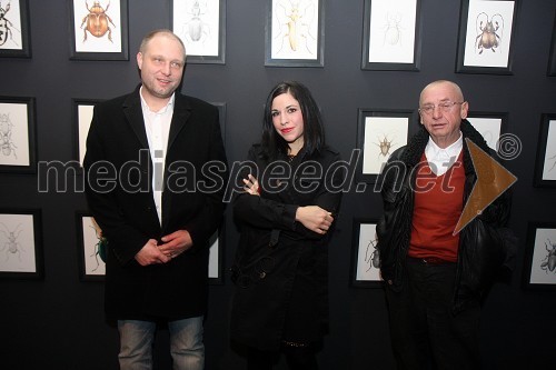 Mitja Čander, programski direktor javnega zavoda EPK Maribor 2012, Jasmina Cibic, vizualni umetnik in avtorica razstave in Boris Cizej, glavni producent programskega sklopa Ključi mesta EPK 2012