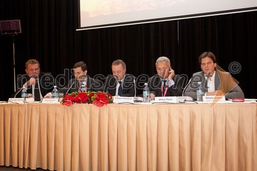 Aleksander Mervar, ELES, namestnik direktorja, Mladen Apostolović, direktor trgovine in portfelja, EFT Group , Julijan Fortunat, generalni direktor Direktorata za energijo, Mihai Paun, ENTSO-E, Belgija / Electricity Infrastructure, Focus on Long Term Networks Development - e-Highway2050 Project in Nikola Krečar, Elektro Energija d.o.o., direktor OE Trgovina na debelo