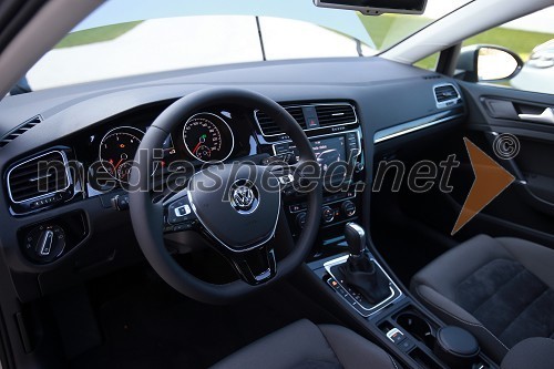 Volkswagen Golf 7 notranjost