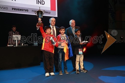 Garry Kasparov, Nguyen Anh Khoi, Sargsyan Shant, Ram Aravind L N in Franc Kangler, župan MOM