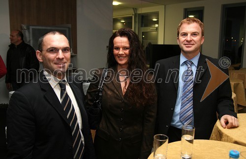 Michael Quehenberger, direktor Porsche Kredit Leasing SLO, Silvia Lugert, Klaus Fetka, vodja kadrov na Porsche Inter Auto EU