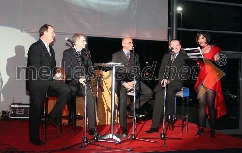 ..., ..., Andrej Hajdinjak, direktor Porsche Maribor, Franc Kangler, mariborski županTina Gorenjak, igralka