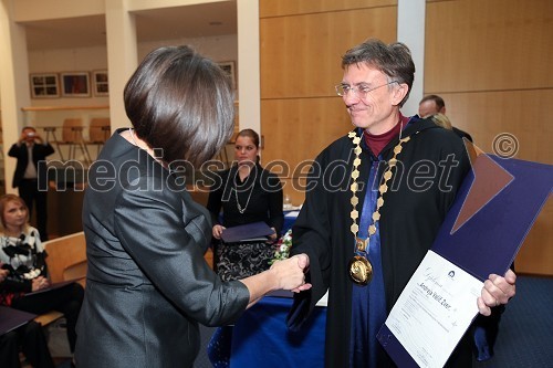 Dr. Andreja Valič Zver, Filozofska fakulteta Univerze v Mariboru in prof. dr. Danijel Rebolj, rektor Univerze v Mariboru