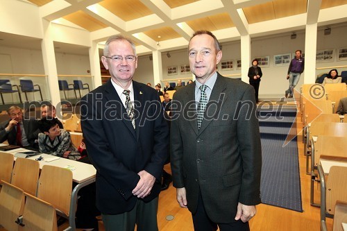 	Prof. dr. Danilo Zavrtanik, rektor Univerze v Novi Gorici in prof. dr. Franci Čuš, predsednik Upravnega odbora Društva univerzitetnih profesorjev Maribor