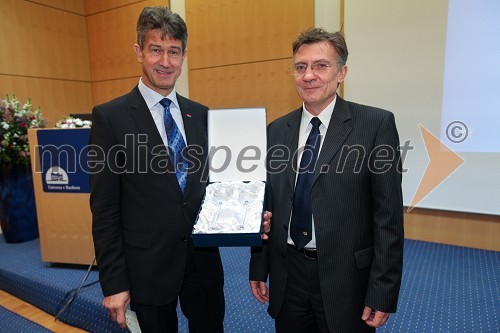 	Prof. dr. Harald Kainz, rektor TU Graz in prof. dr. Danijel Rebolj, rektor Univerze v Mariboru