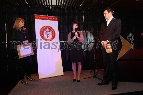 Mag. Dunja Petak, Center za sluh in govor Maribor, Jasmina Breznik, VDC Polž in Mitja Šeško član Rotaract Cluba Maribor