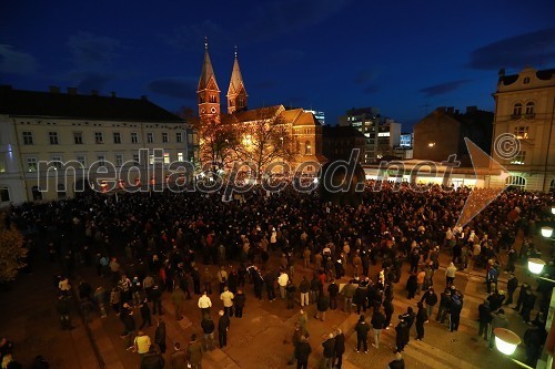 Protesti na Trgu Svobode v Mariboru