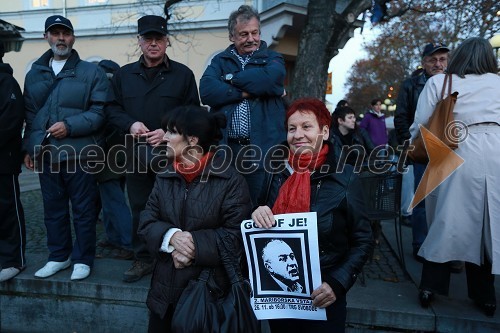 Protesti na Trgu Svobode v Mariboru