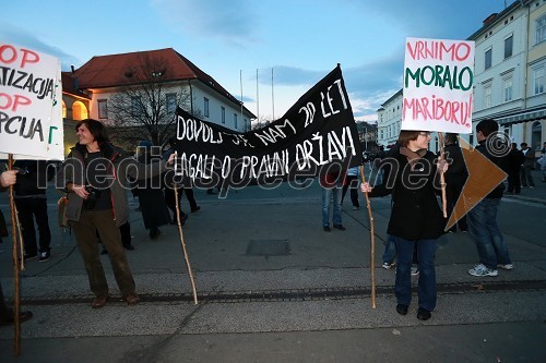 Protesti na Trgu Svobode v Mariboru