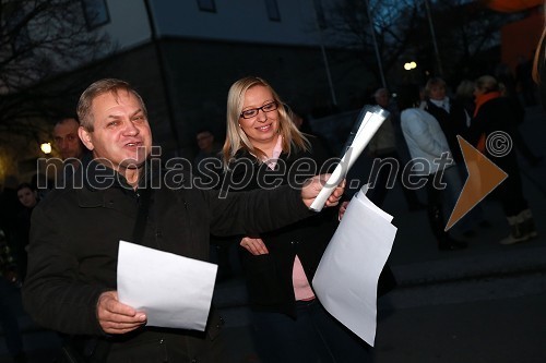 Protesti na Trgu Svobode v Mariboru