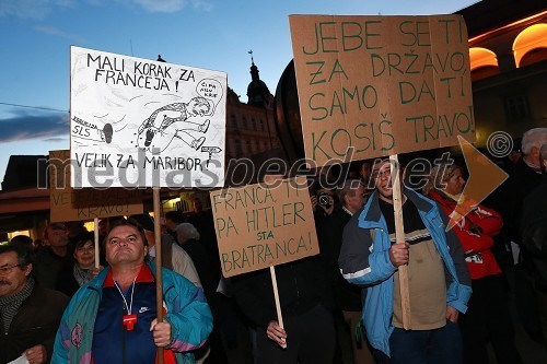 Protesti na Trgu Svobode v Mariboru