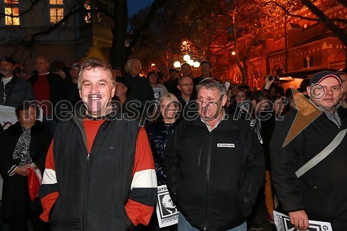 Protesti na Trgu Svobode v Mariboru