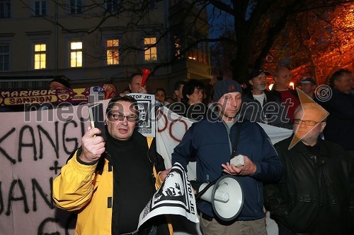 Protesti na Trgu Svobode v Mariboru