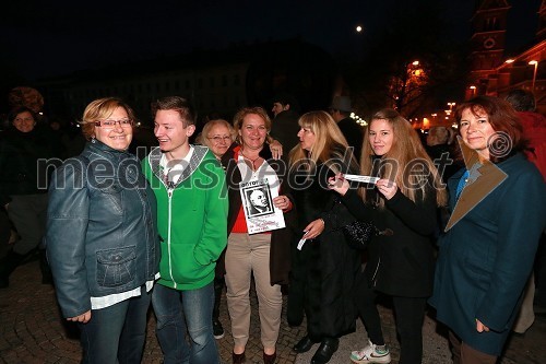 Protesti na Trgu Svobode v Mariboru