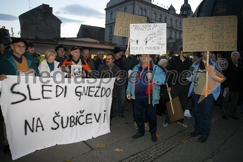 Protesti na Trgu Svobode v Mariboru