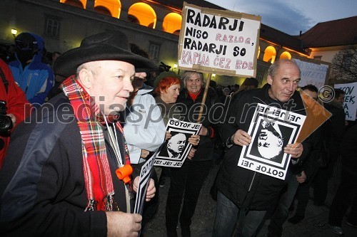 Protesti na Trgu Svobode v Mariboru