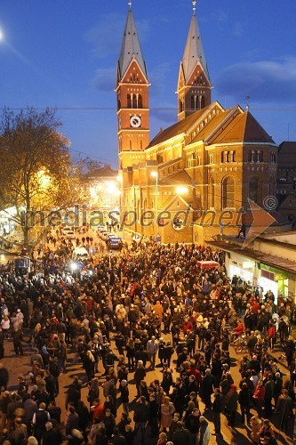 Protesti na Trgu Svobode v Mariboru