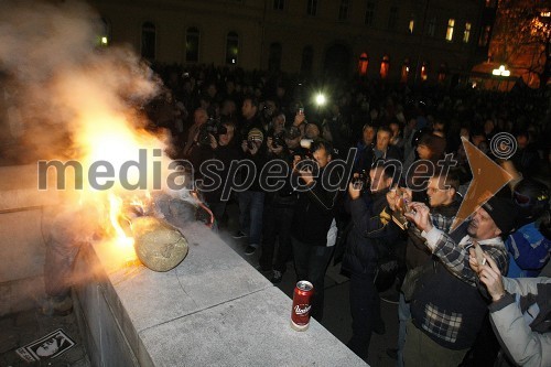 Protesti na Trgu Svobode v Mariboru