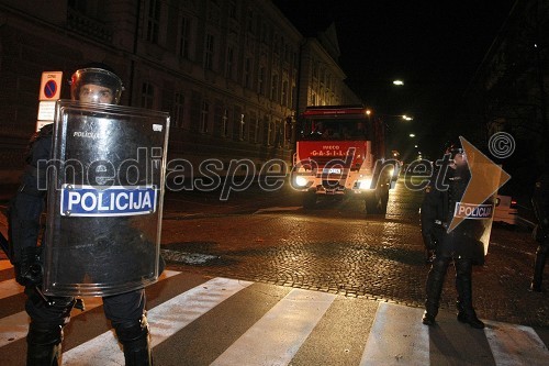 Protesti na Trgu Svobode v Mariboru