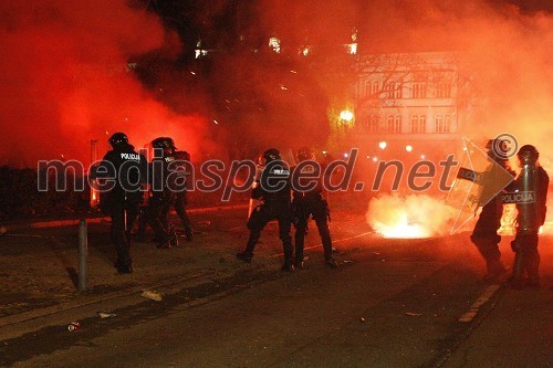 3. mariborska vstaja z geslom: Nesimo ga vun