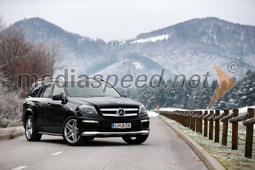 Mercedes Benz CLS shooting brake in Mercedes Benz GL, slovenska predstavitev
