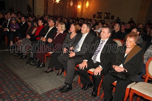 ...; mag. Dejan Židan, poslanec; Janez Rihtarič, župan občine Radenci; soproga