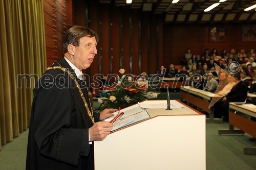 Prof. dr. Željko Knez, dekan Fakultete za kemijo in kemijsko tehnologijo Univerze v Mariboru