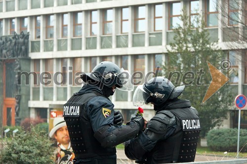 1. slovenska vsesplošna vstaja naroda proti oblasti