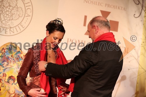 Neža Pavlič, Vinska kraljica Slovenije 2013; Miran Gorinšek, župan občine Slovenske Konjice