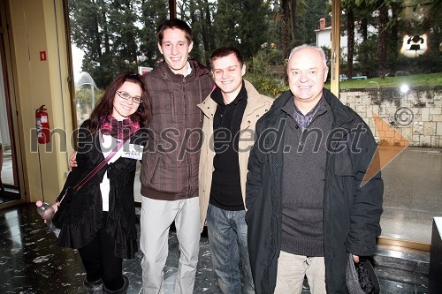 Sandra Lenaršič; Tomaž Srnjak; Mitja Lenaršič; Srečko Lenaršič