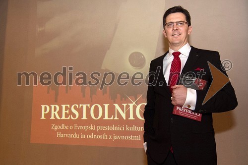 Božidar Novak, partner, svetovalec SPEM Komunikacije in avtor knjige Prestolnica