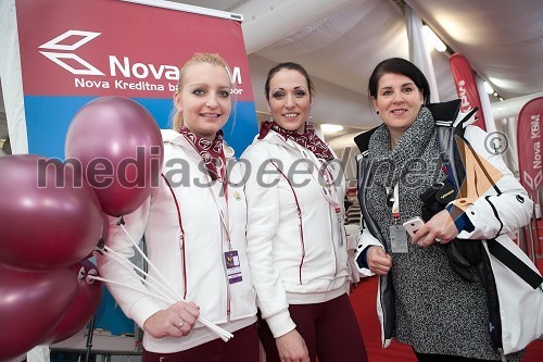 Sandra, hostesa; Neli, hostesa; Alenka Senčar, Nova KBM