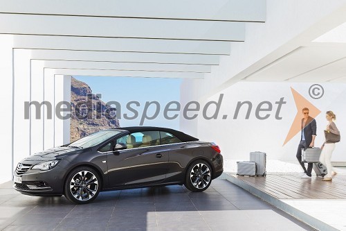 Oplov prvi kabriolet srednjega razreda - Opel Cascada