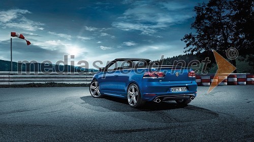 Novi Volkswagen Golf R Cabriolet