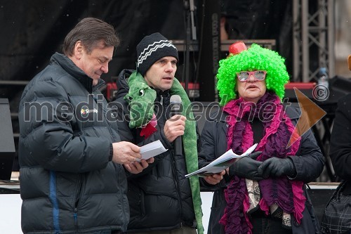 Zoran Jankovič, župan Mestne občine Ljubljana z nagrajenci; dr. Uroš Grilc, načelnik za kulturo mestne občine Ljubljana; Mojca Blatnik, Zavod za turizem Ljubljana