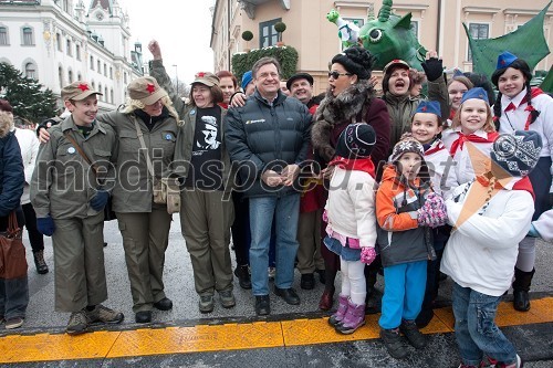 Zoran Jankovič, župan Mestne občine Ljubljana z nagrajenci