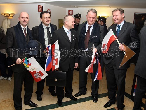 Nani Matjašič, urednik časnika Športne Novice, ..., Franc Kangler, mariborski župan, ... in Iztok Mirnik, direktor Autocommerce Maribor