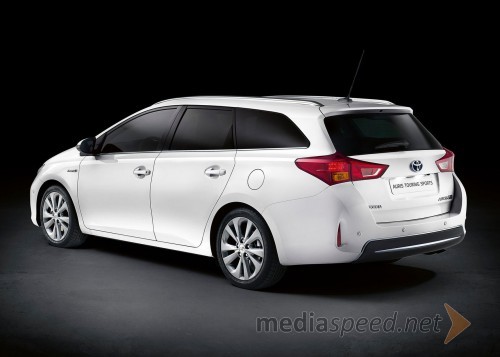 Nova Toyota Auris Touring Sports