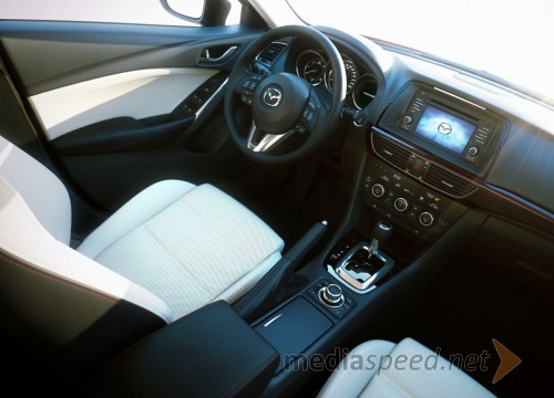 Nova Mazda6 - notranjost