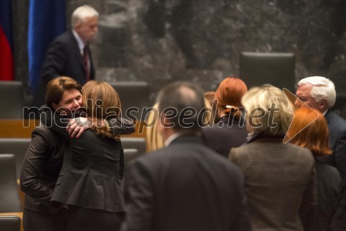 Alenka Bratušek, mandatarka za sestavo vlade RS; Maša Kociper, poslanka