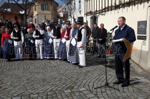 Akademska folklorna skupina Študent; Stane Kocutar, odgovorni urednik Radia Maribor in mestni viničar mesta Maribora