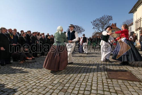 Akademska folklorna skupina Študent