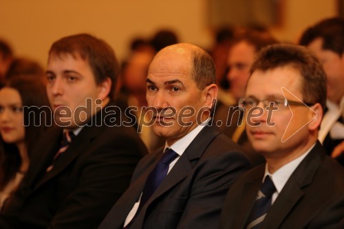 Andrej Čuš, predsednik SDM; Janez Janša, predsednik stranke SDS; Zvone Černač, SDS