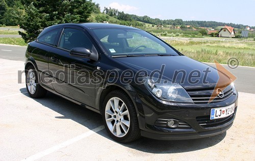 Opel Astra 2.0 turbo