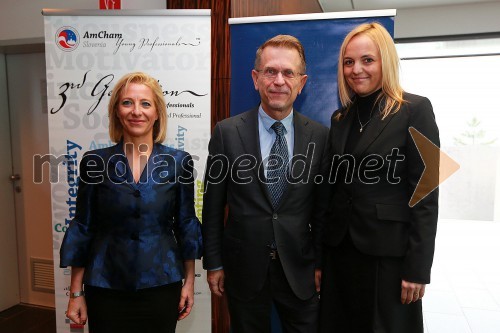 Maria Anselmi, direktorica Bisnode d.o.o.; Pekka Metso, veleposlanik Republike Finske v Sloveniji; mag. Ajša Vodnik, izvršna direktorica Ameriške gospodarske zbornice