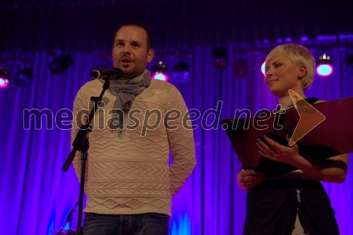 Štefko Bratkovič, moderator Radio Center; Ana Praznik, povezovalka