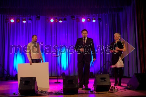 Štefko Bratkovič, moderator Radio Center; Mitja Horvat, župan občine Duplek; Ana Praznik, povezovalka